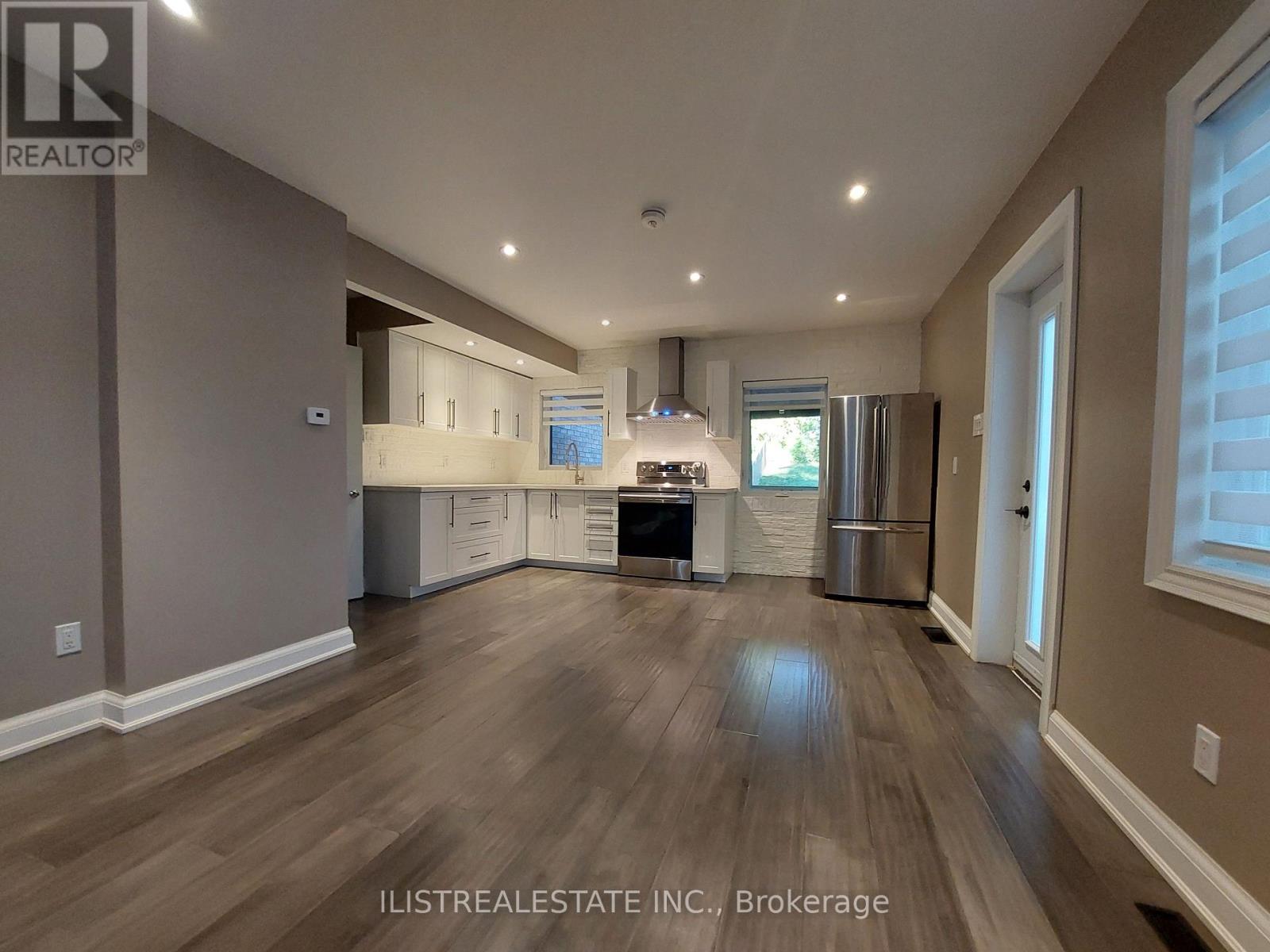 43 Anaconda Avenue, Toronto, Ontario  M1L 4M1 - Photo 4 - E12752010