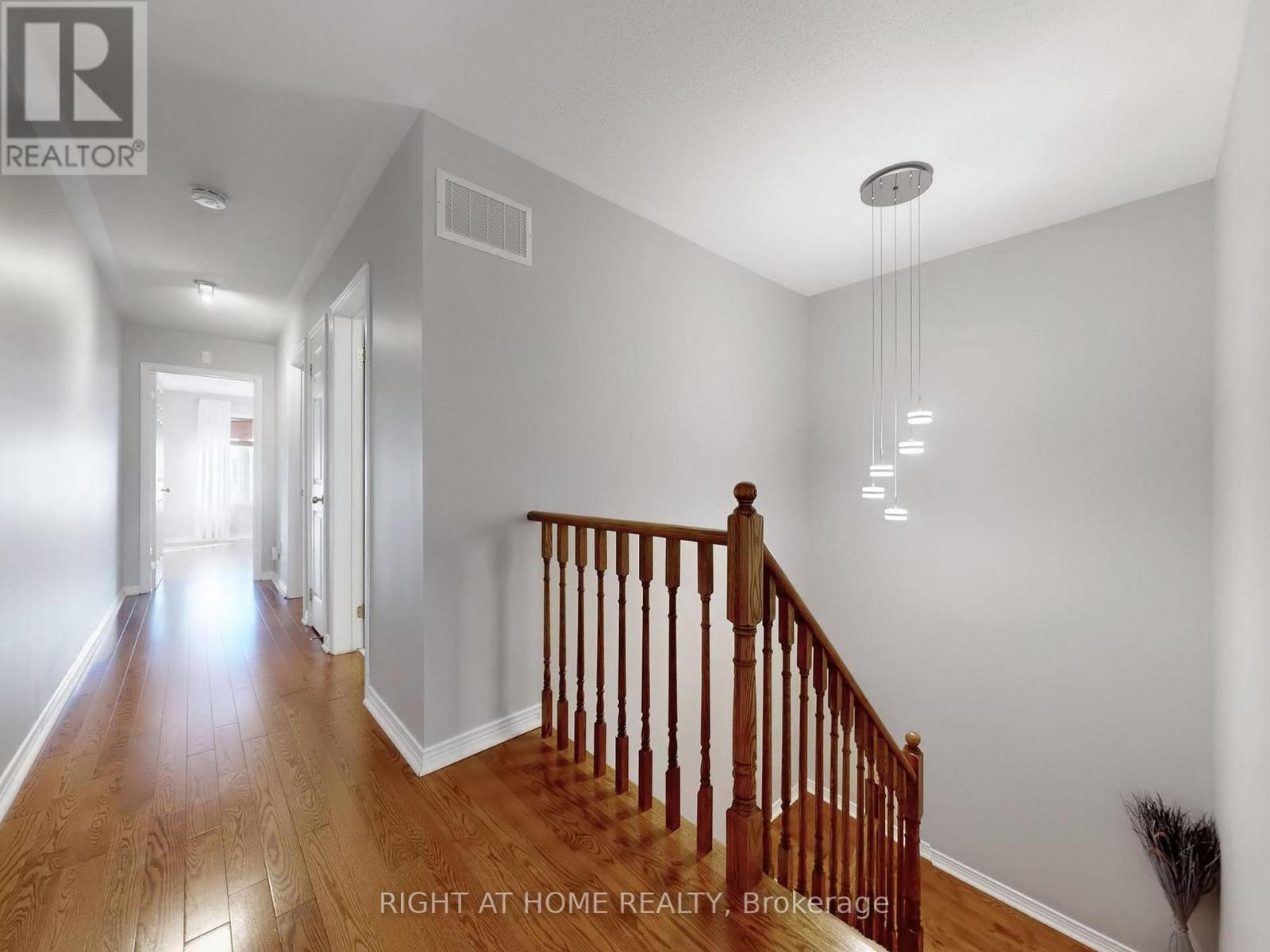 49 Wilkes Crescent, Toronto, Ontario  M1L 0B4 - Photo 18 - E12752016