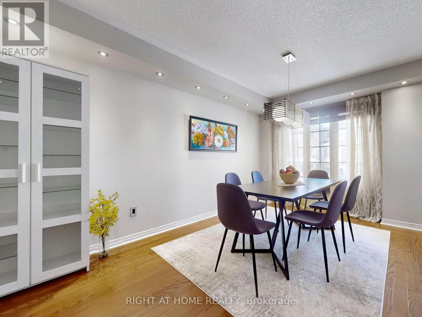 49 Wilkes Crescent, Toronto, Ontario  M1L 0B4 - Photo 5 - E12752016