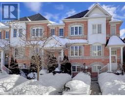 49 WILKES CRESCENT, Toronto, Ontario