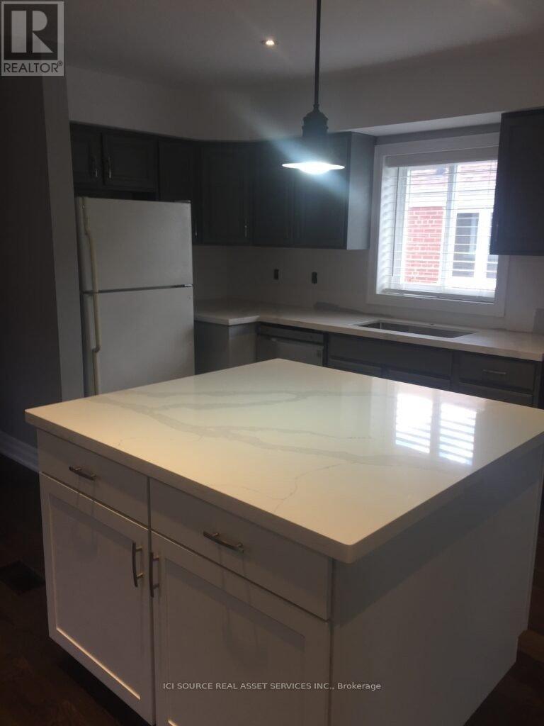 Main Fl - 17 Hubert Avenue, Toronto, Ontario  M1K 1Z7 - Photo 2 - E12752030