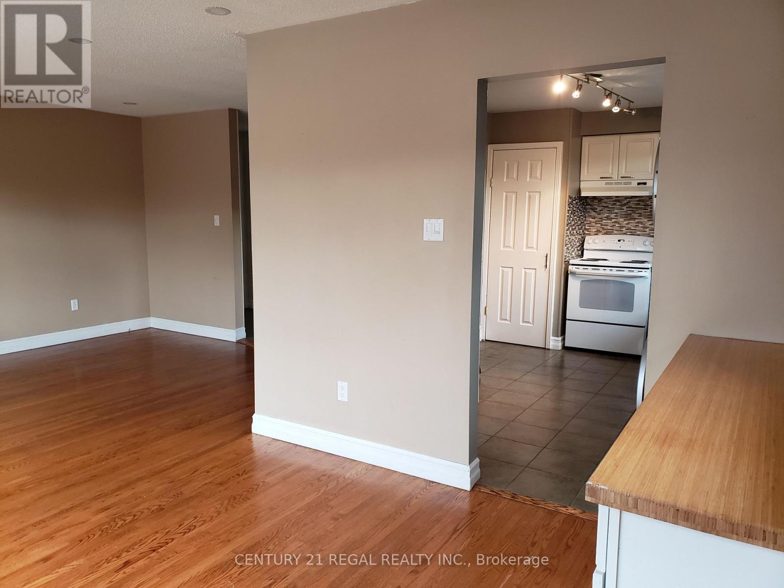 247 Waverly Street N, Oshawa (Mclaughlin), Ontario  L1J 5V8 - Photo 17 - E12752032