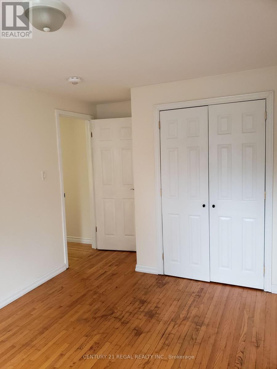 247 Waverly Street N, Oshawa (Mclaughlin), Ontario  L1J 5V8 - Photo 4 - E12752032