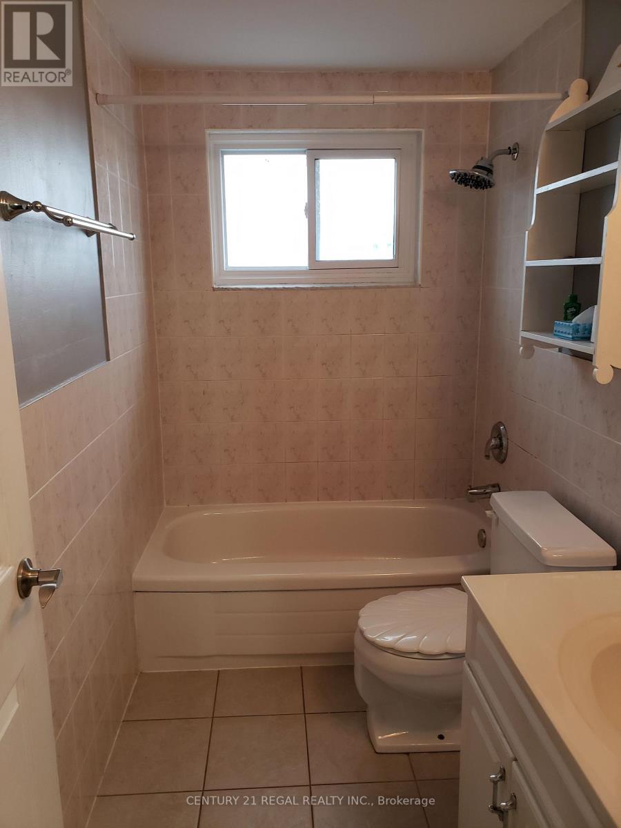 247 Waverly Street N, Oshawa (Mclaughlin), Ontario  L1J 5V8 - Photo 5 - E12752032