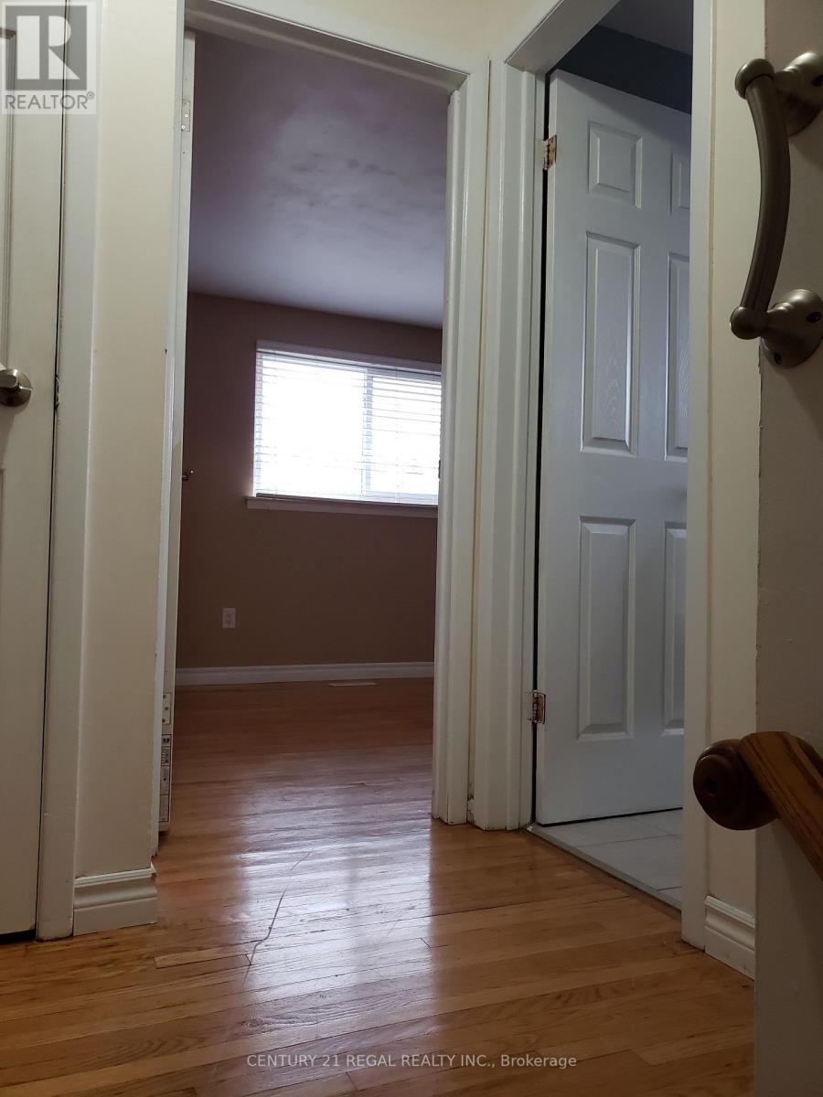 247 Waverly Street N, Oshawa (Mclaughlin), Ontario  L1J 5V8 - Photo 9 - E12752032