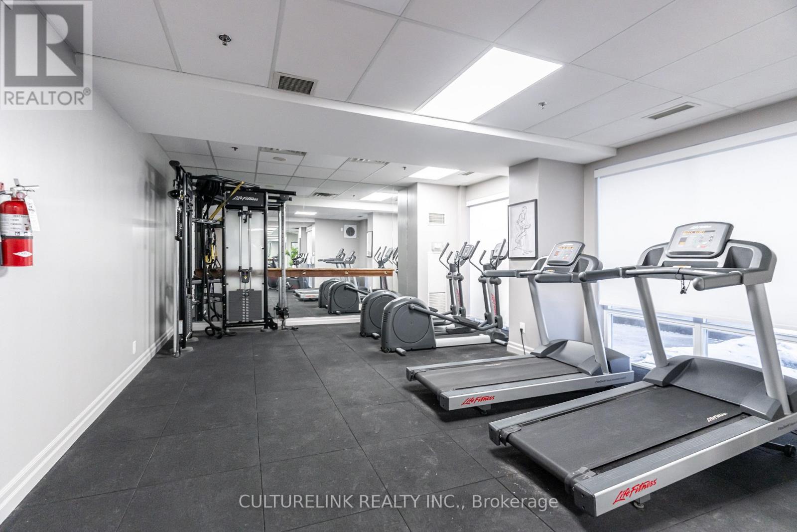 2209 - 5 Michael Power Place, Toronto, Ontario  M9A 0A3 - Photo 10 - W12671238