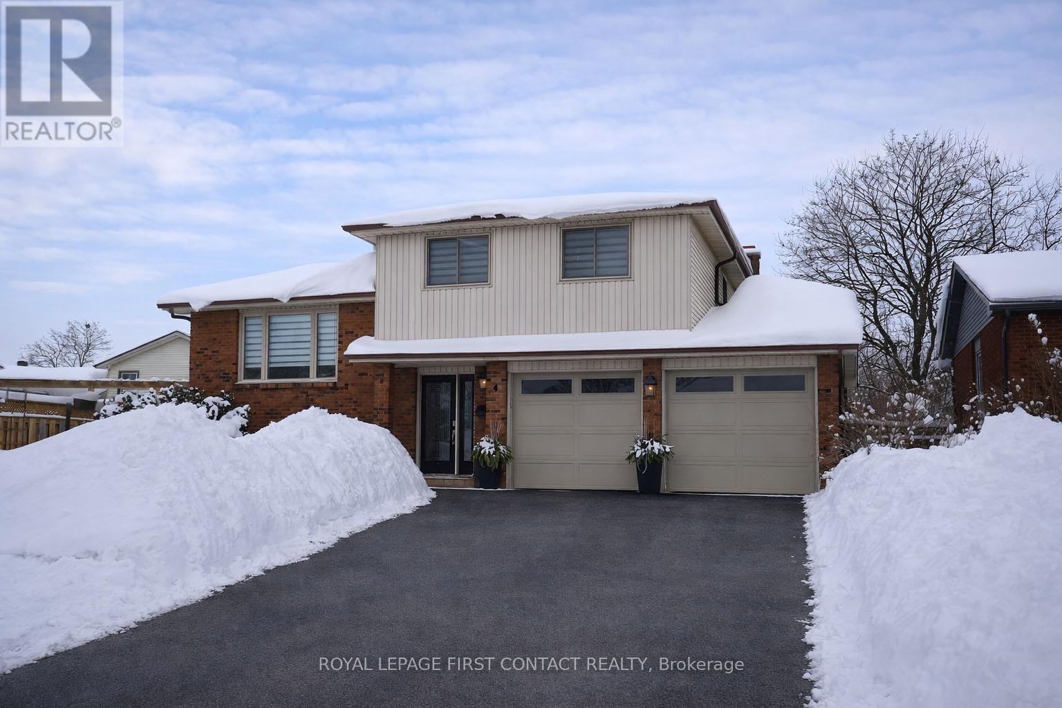 4 Grand Place, Barrie (Allandale Heights), Ontario  L4N 4Y3 - Photo 2 - S12751978
