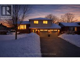 4 GRAND PLACE, Barrie, Ontario