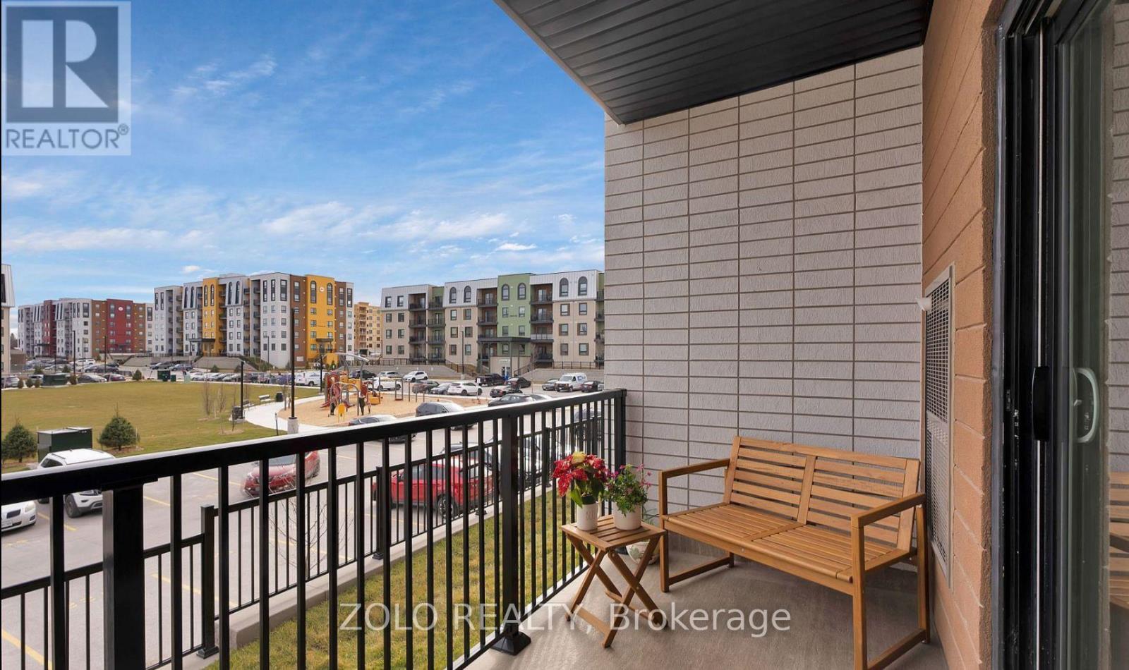 101 - 4 Spice Way, Barrie, Ontario  L9J 0M2 - Photo 20 - S12751982