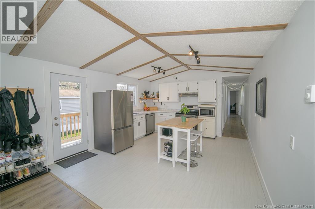 214 Driftwood Loop, Fredericton, New Brunswick  E3B 7P2 - Photo 4 - NB133066