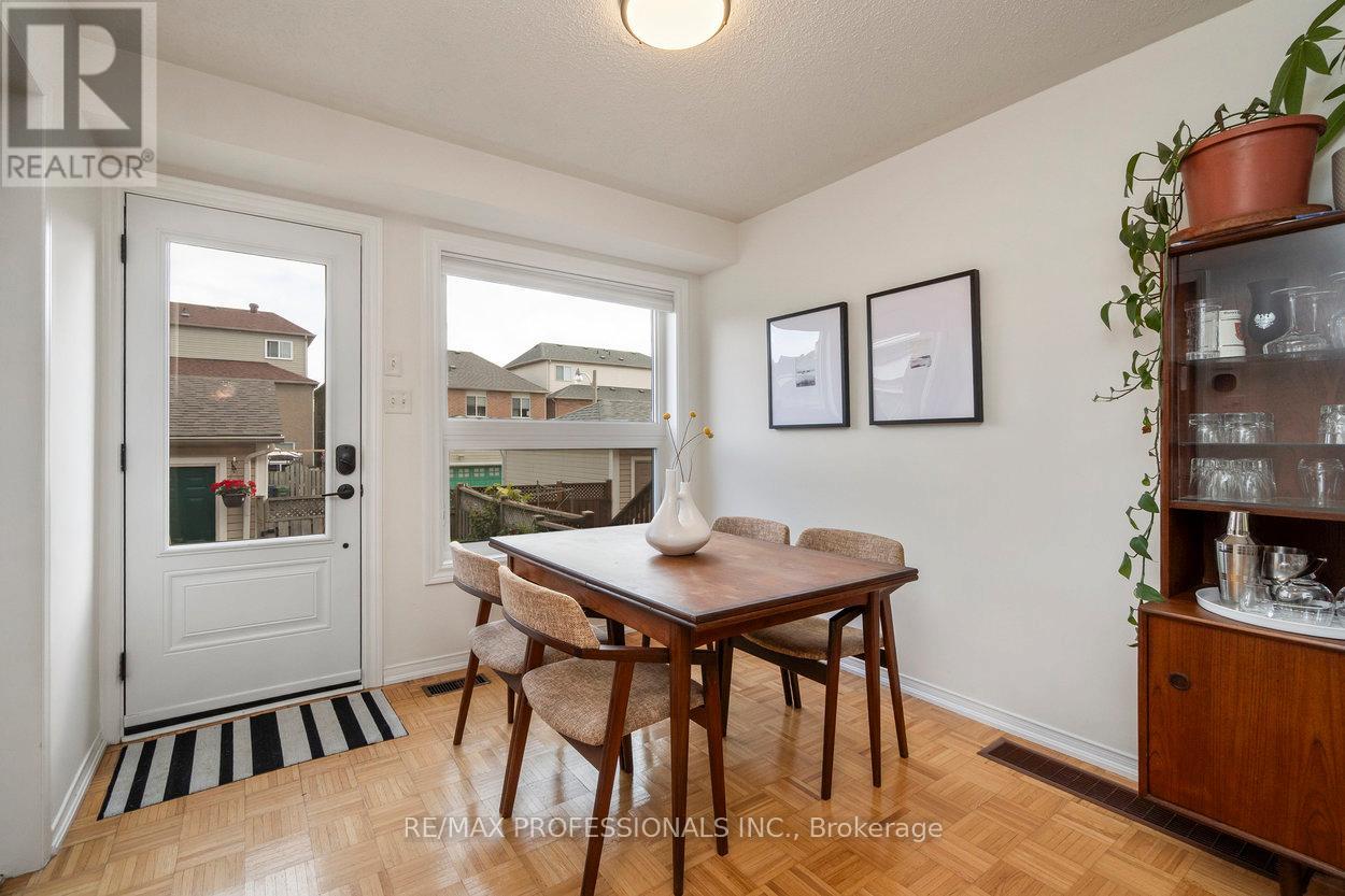 47 Tarragona Boulevard, Toronto (Junction Area), Ontario  M6N 5C2 - Photo 11 - W12751962