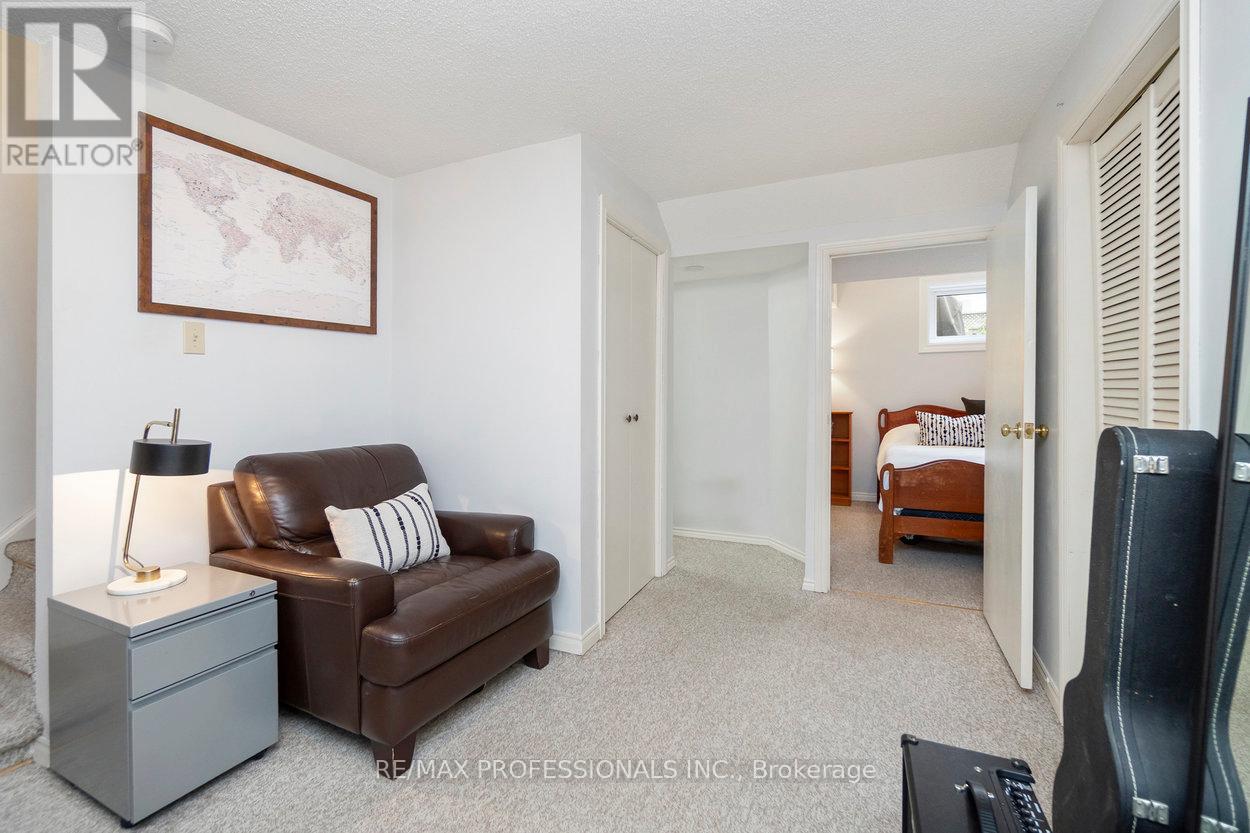 47 Tarragona Boulevard, Toronto (Junction Area), Ontario  M6N 5C2 - Photo 27 - W12751962