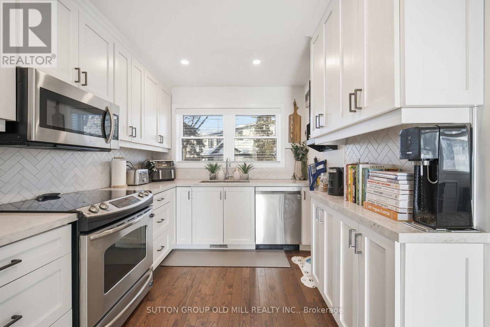 155 Heslop Road, Milton, Ontario  L9T 1B5 - Photo 11 - W12752014