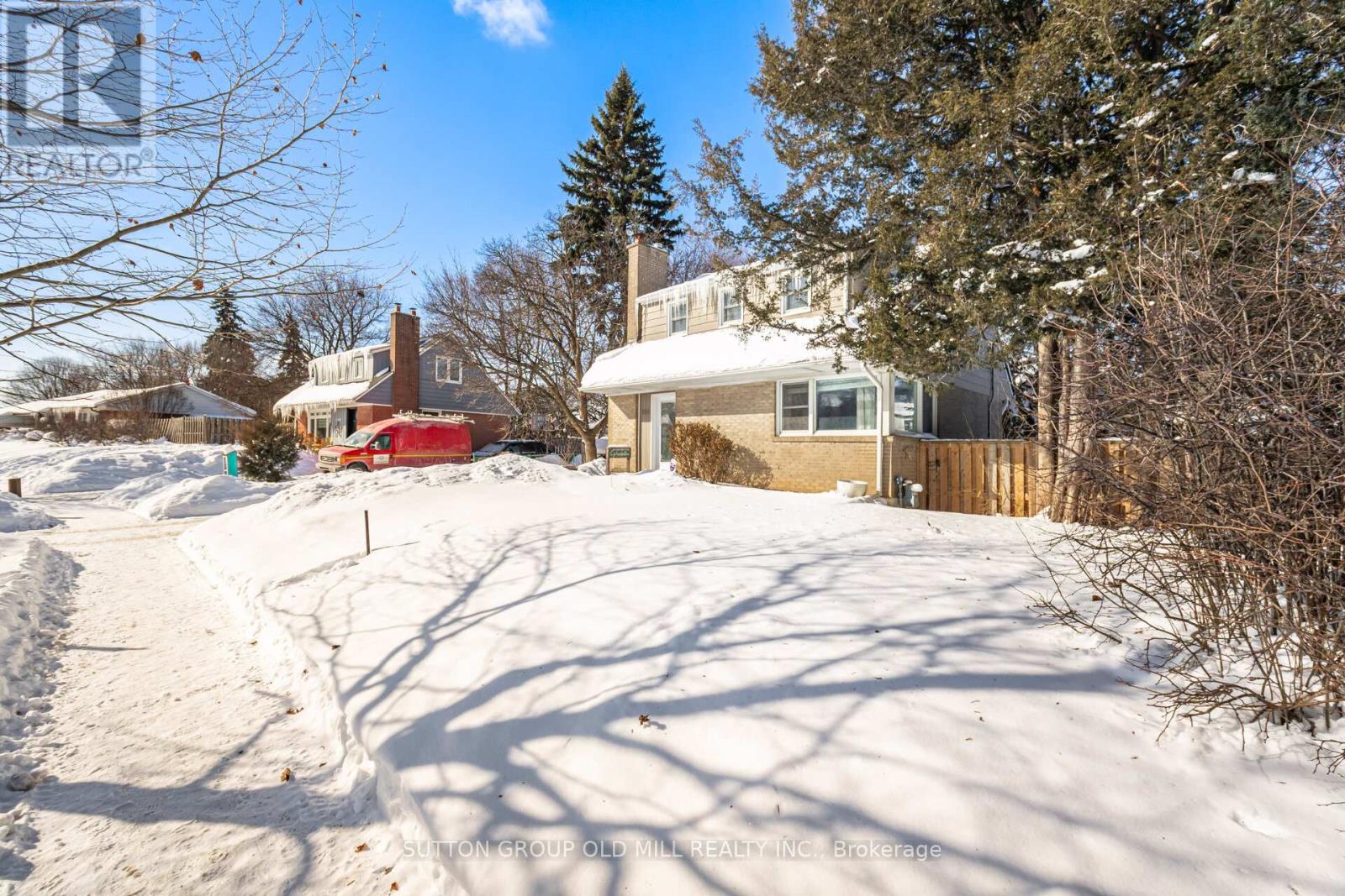 155 Heslop Road, Milton, Ontario  L9T 1B5 - Photo 3 - W12752014