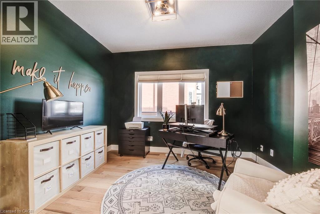 338 Snyders Road E, Baden, Ontario  N3A 2V5 - Photo 8 - 40802255