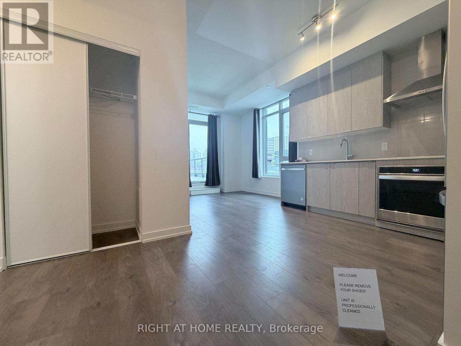 218 - 55 Duke Street W, Kitchener, Ontario  N2H 0B4 - Photo 21 - X12752034