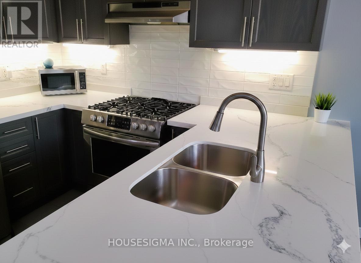 6 Barfoot Street, Collingwood, Ontario  L9Y 3Y7 - Photo 9 - S12712110