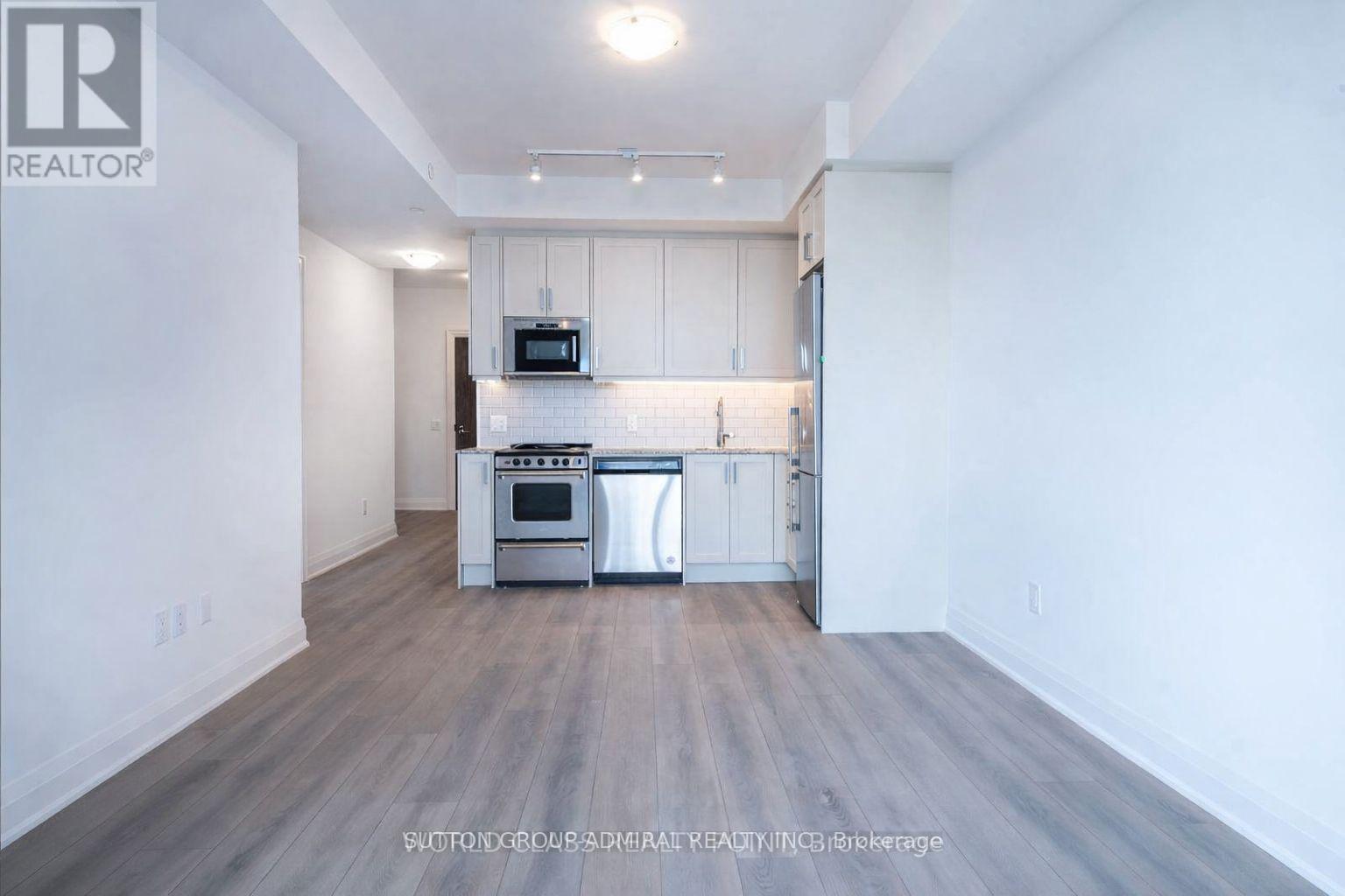 209 - 10 Gatineau Drive, Vaughan, Ontario  L4J 0L2 - Photo 3 - N12747234