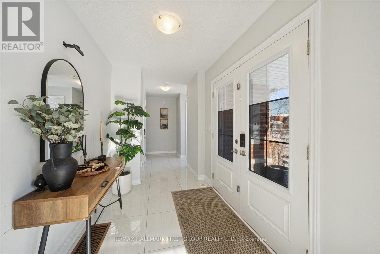 40 Porcelain Way, Whitby, Ontario  L1R 0R6 - Photo 3 - E12752072