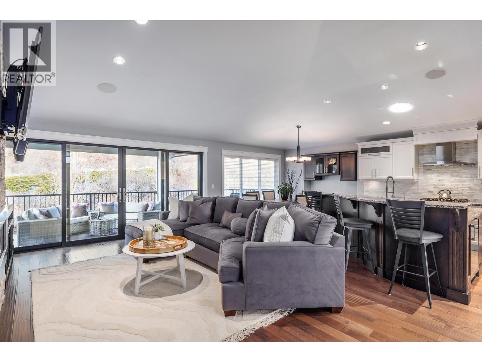 3085 Lakeview Cove Road, West Kelowna, British Columbia  V1Z 3P6 - Photo 3 - 10374628