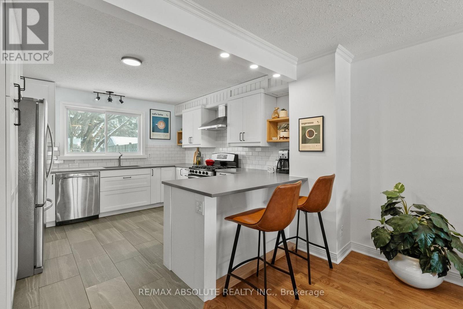 29 Bentworth Crescent, Ottawa, Ontario  K2G 3X1 - Photo 12 - X12752056