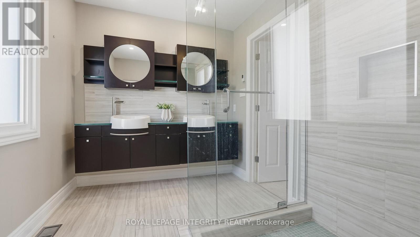 1055 Plante Drive, Ottawa, Ontario  K1V 9E5 - Photo 31 - X12752060