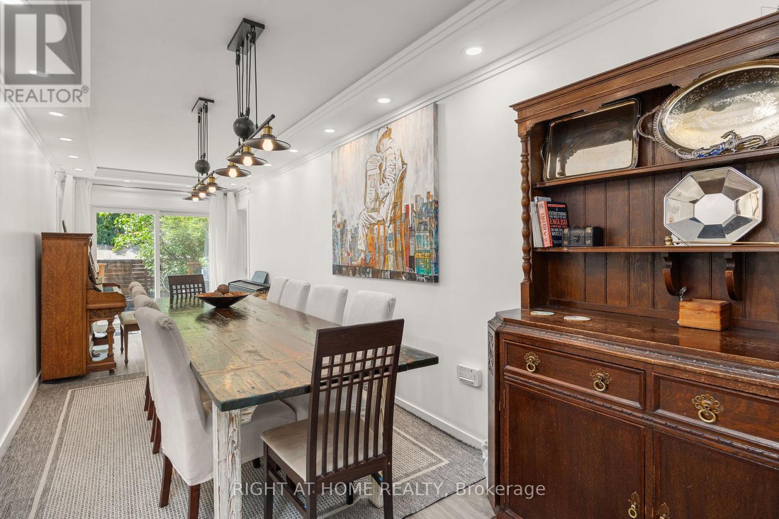 107 Otter Crescent, Toronto (Bedford Park-Nortown), Ontario  M5N 2W9 - Photo 11 - C12752054