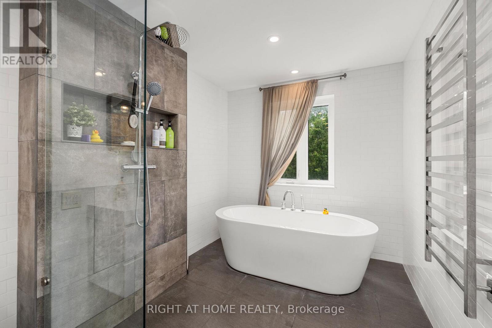 107 Otter Crescent, Toronto (Bedford Park-Nortown), Ontario  M5N 2W9 - Photo 23 - C12752054