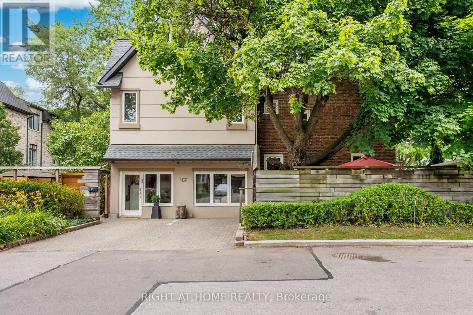 107 Otter Crescent, Toronto (Bedford Park-Nortown), Ontario  M5N 2W9 - Photo 3 - C12752054