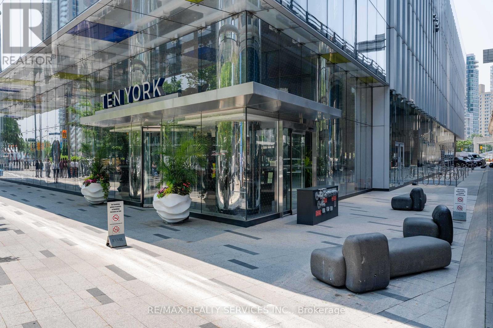 4303 - 10 YORK STREET, Toronto, Ontario