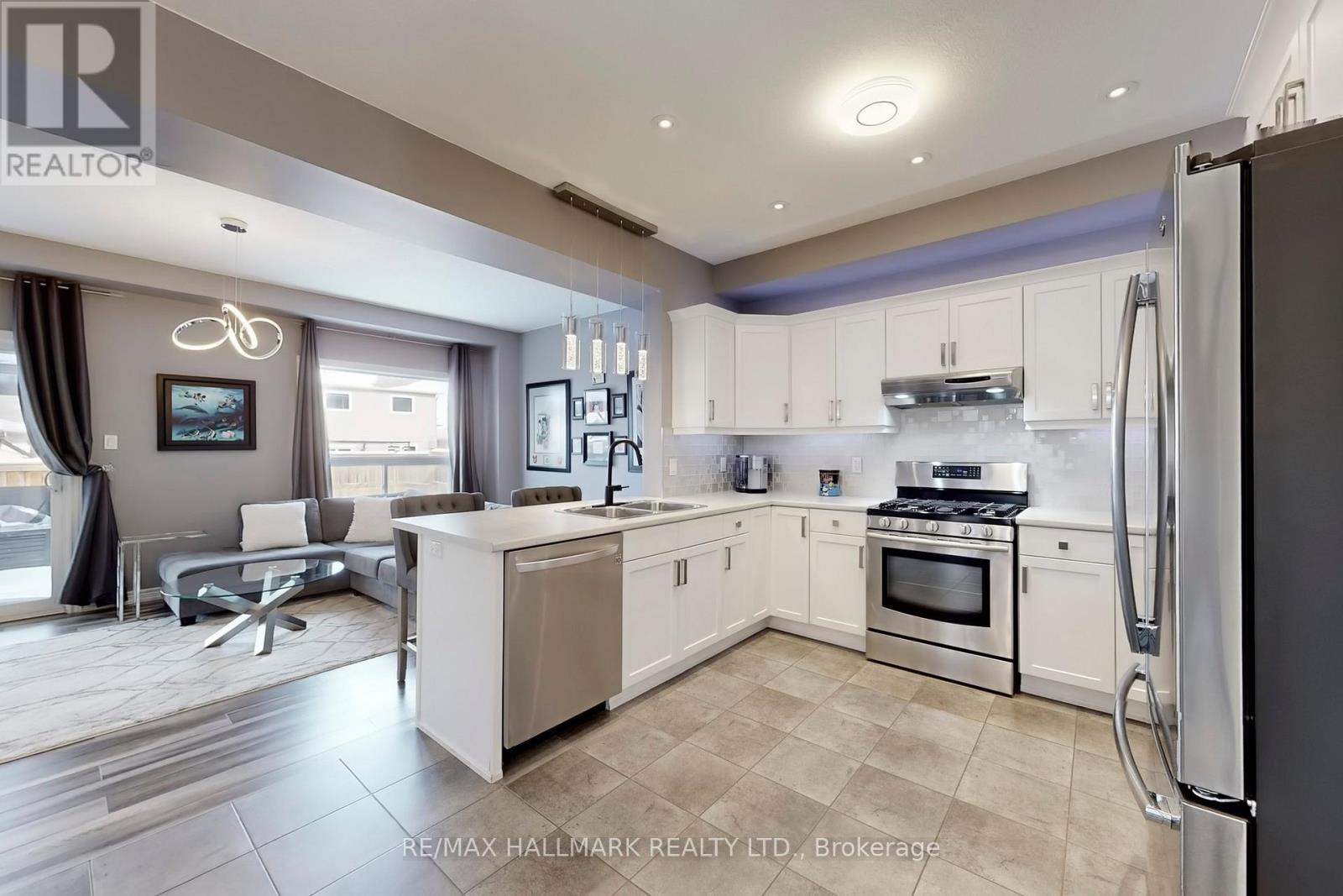 32 Burt Avenue, New Tecumseth, Ontario  L9R 0G8 - Photo 11 - N12752044