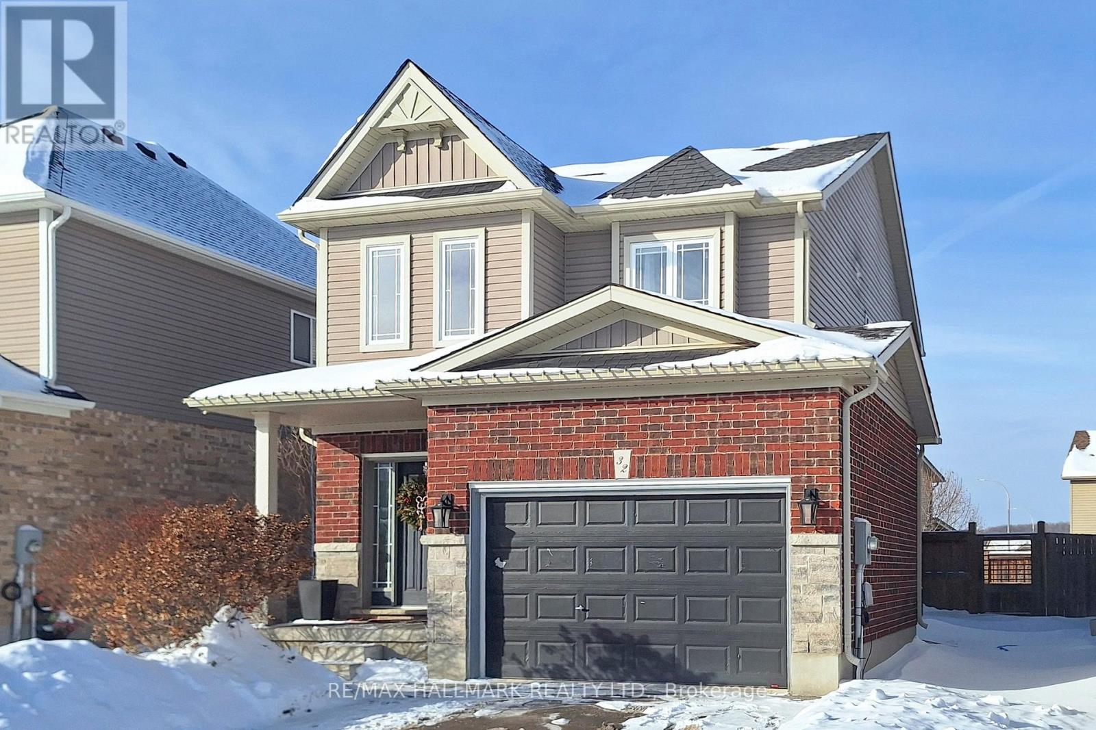 32 Burt Avenue, New Tecumseth, Ontario  L9R 0G8 - Photo 2 - N12752044