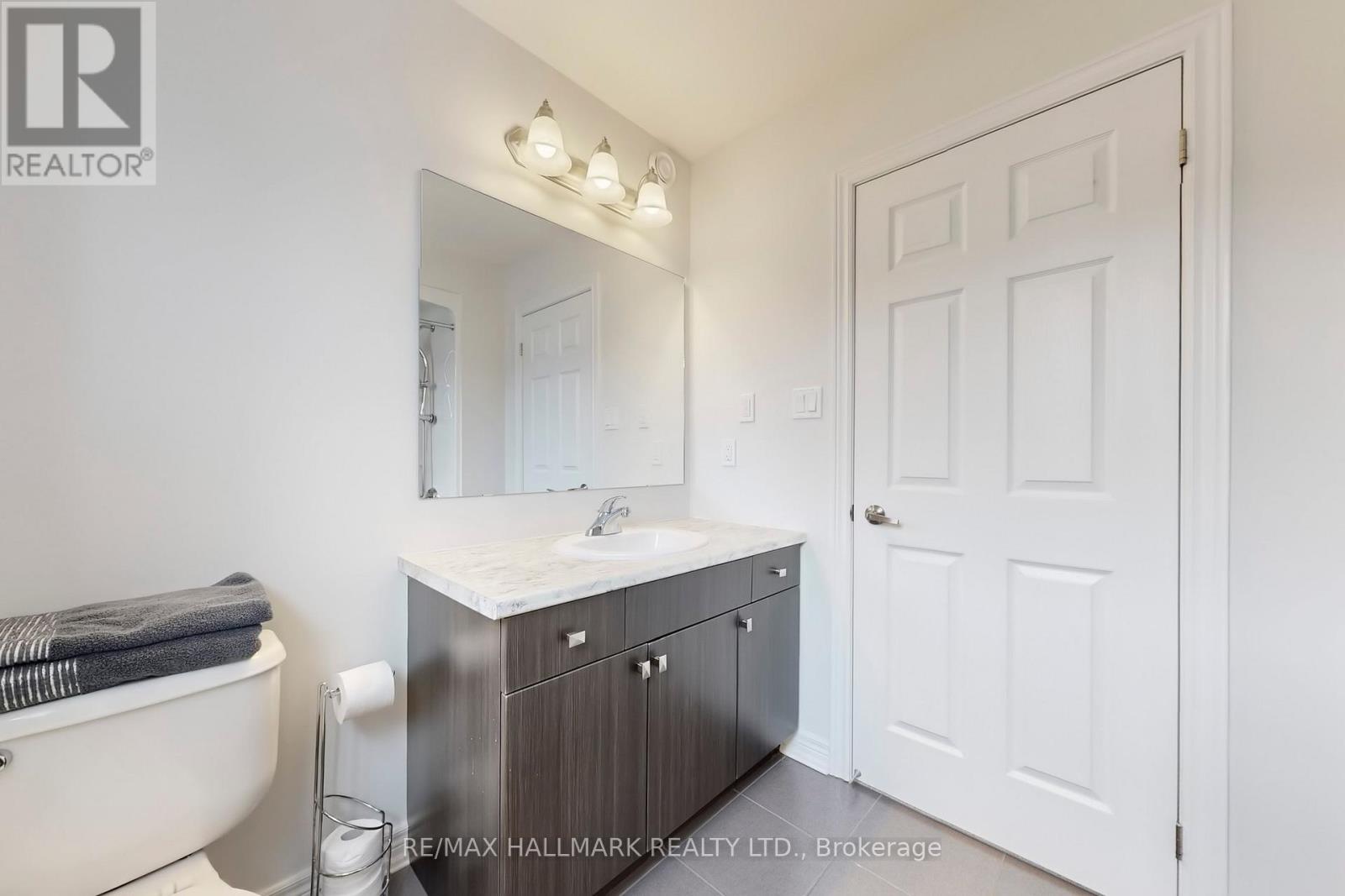 32 Burt Avenue, New Tecumseth, Ontario  L9R 0G8 - Photo 35 - N12752044