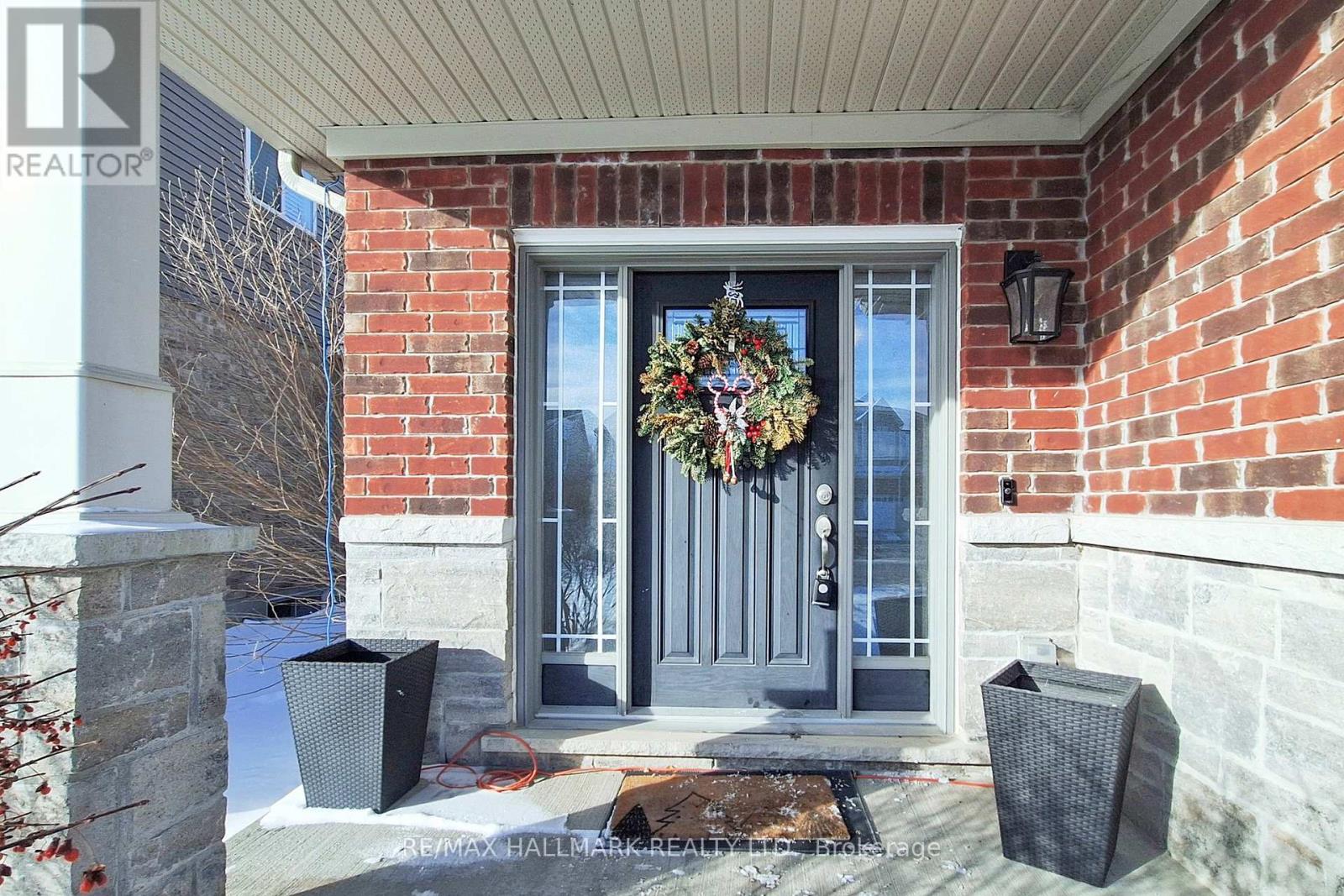 32 Burt Avenue, New Tecumseth, Ontario  L9R 0G8 - Photo 4 - N12752044