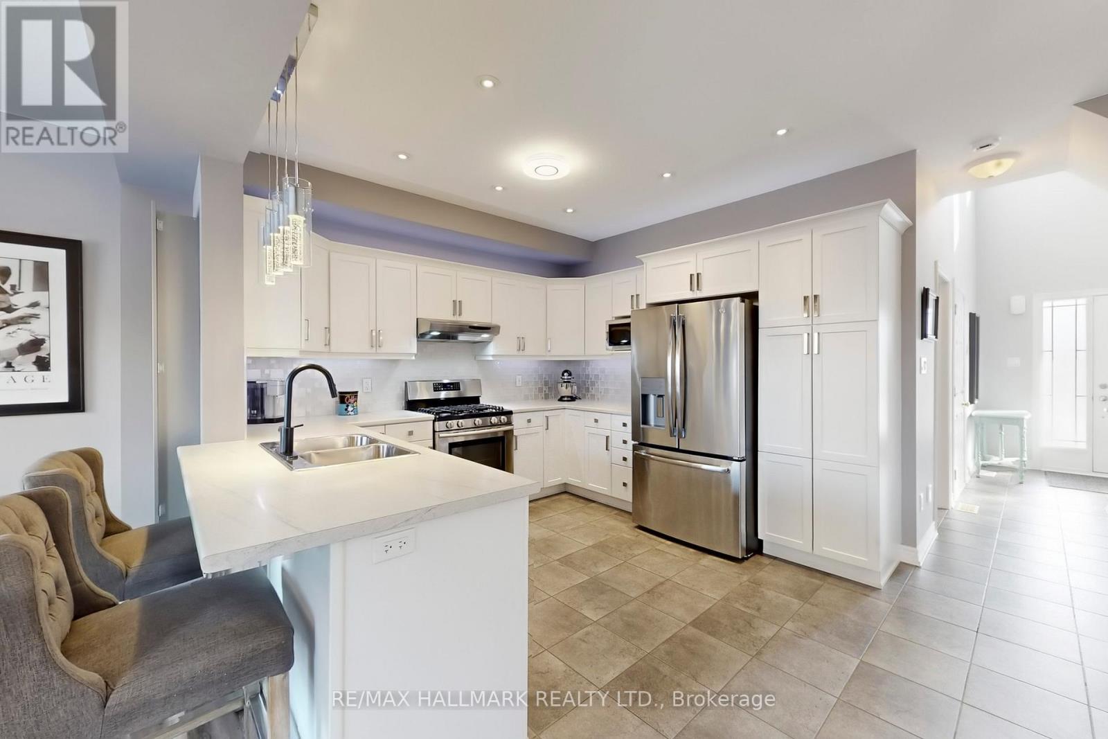 32 Burt Avenue, New Tecumseth, Ontario  L9R 0G8 - Photo 9 - N12752044