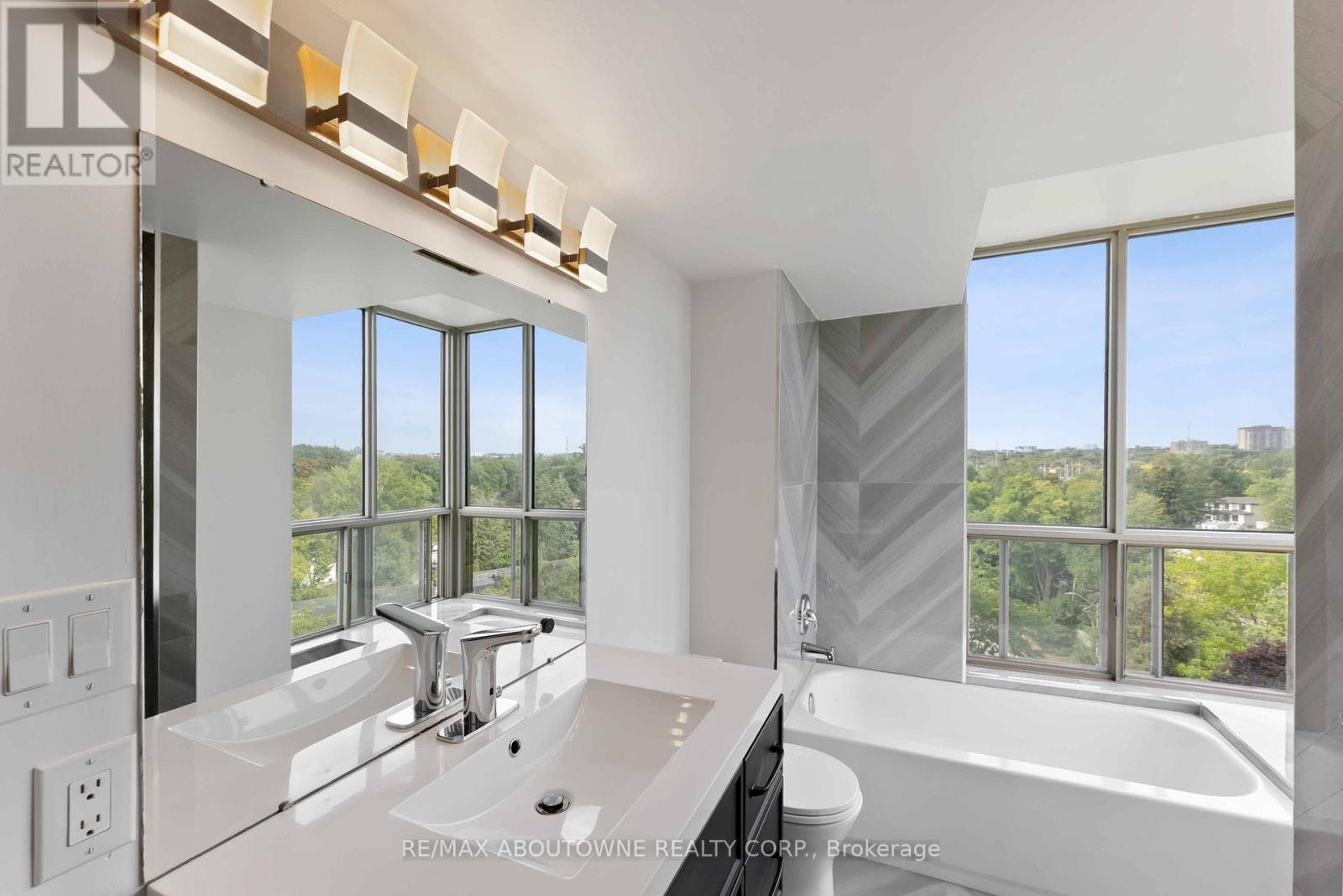 903 - 1110 Walden Circle, Mississauga, Ontario  L5J 4R3 - Photo 34 - W12752050