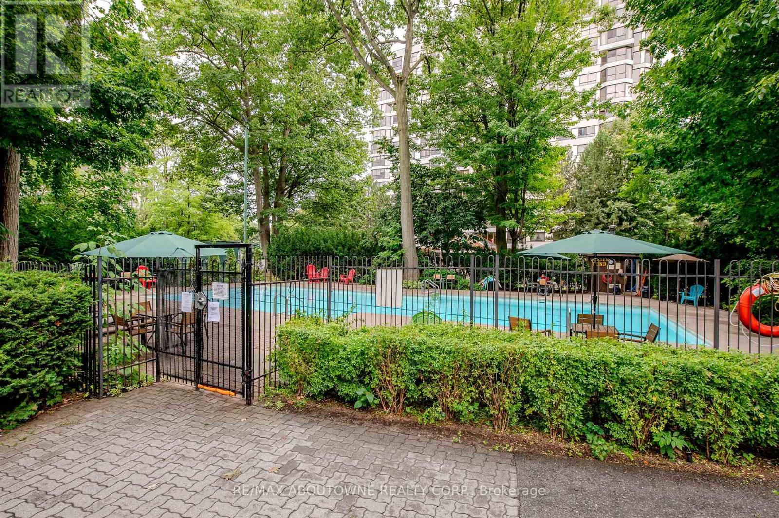 903 - 1110 Walden Circle, Mississauga, Ontario  L5J 4R3 - Photo 6 - W12752050