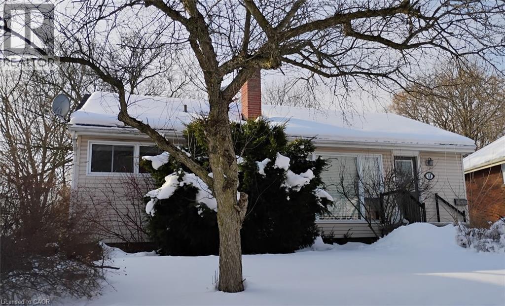 12 GLENMORRIS Drive, Dundas, Ontario