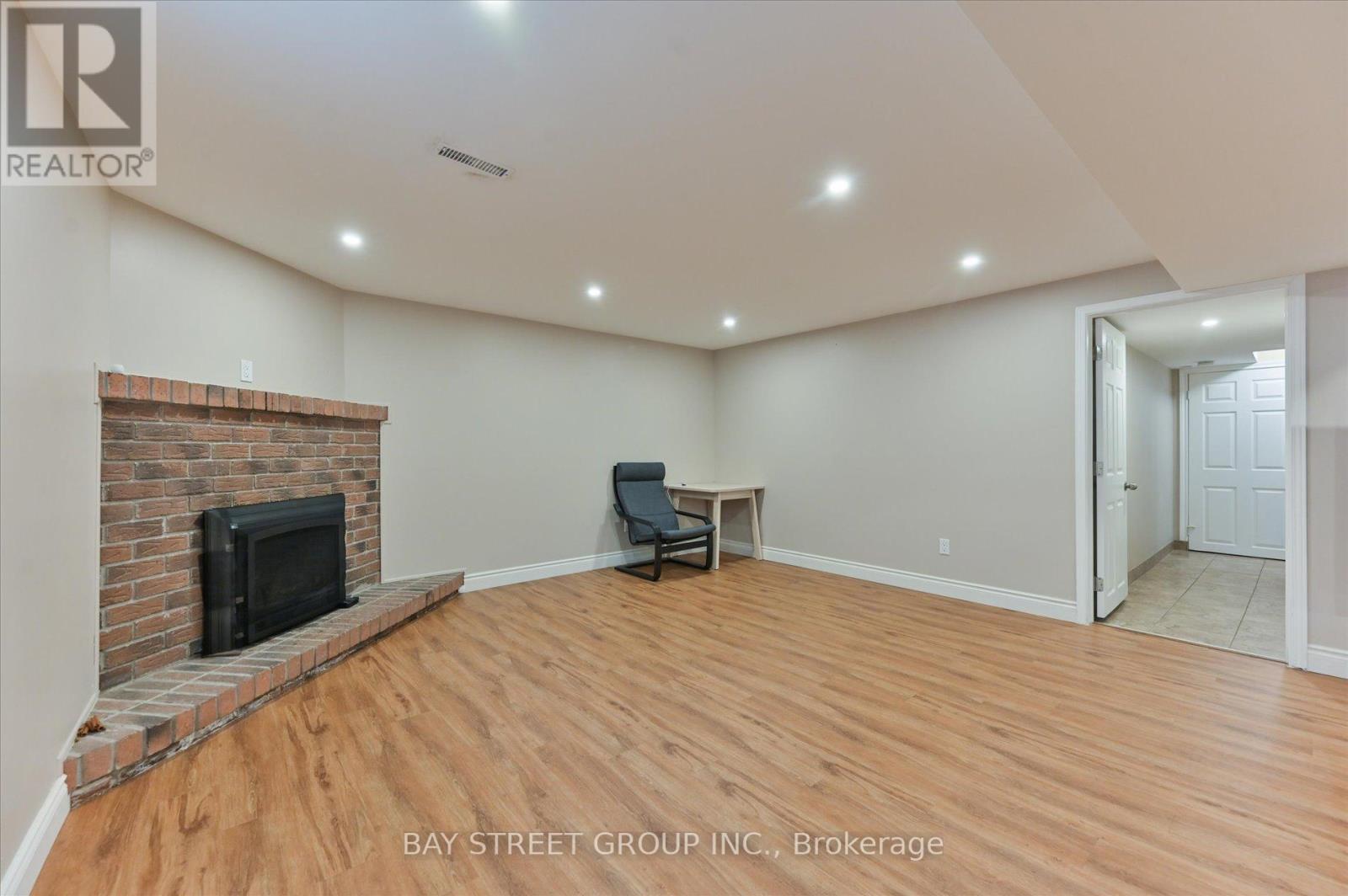 378 East 24th Street, Hamilton, Ontario  L8V 4V2 - Photo 27 - X12752080