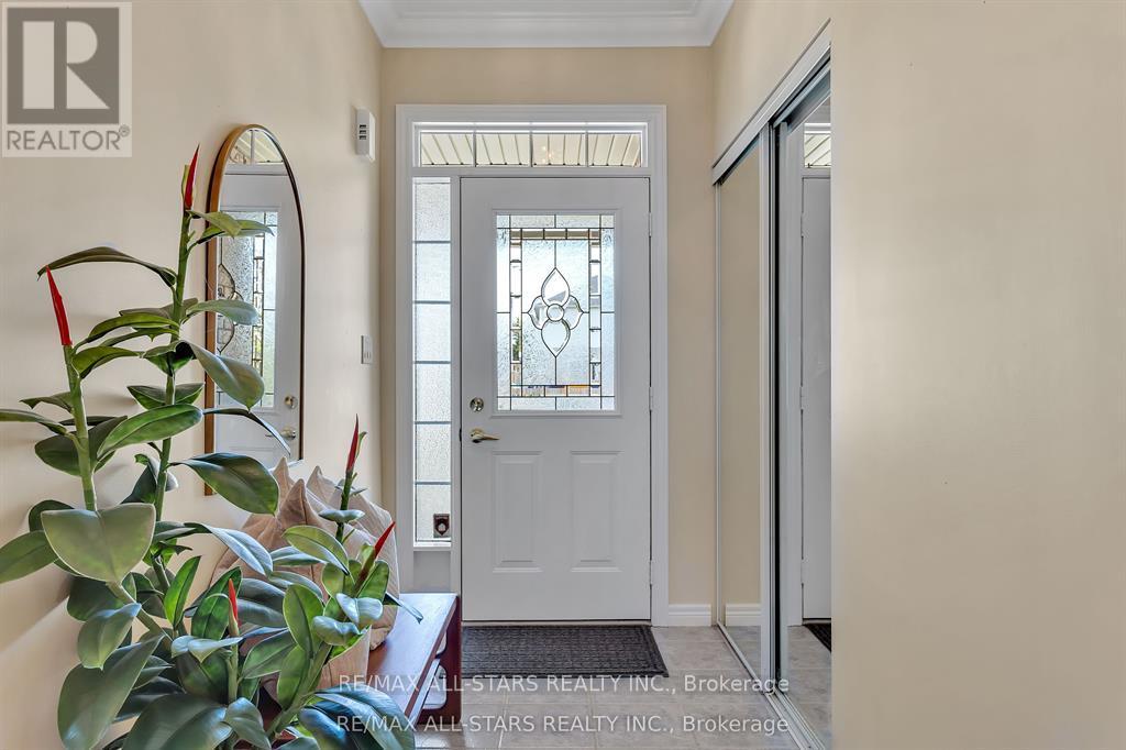 25 Sylvester Drive, Kawartha Lakes, Ontario  K9V 6E7 - Photo 4 - X12752106