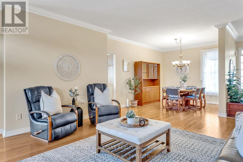 25 Sylvester Drive, Kawartha Lakes, Ontario  K9V 6E7 - Photo 8 - X12752106