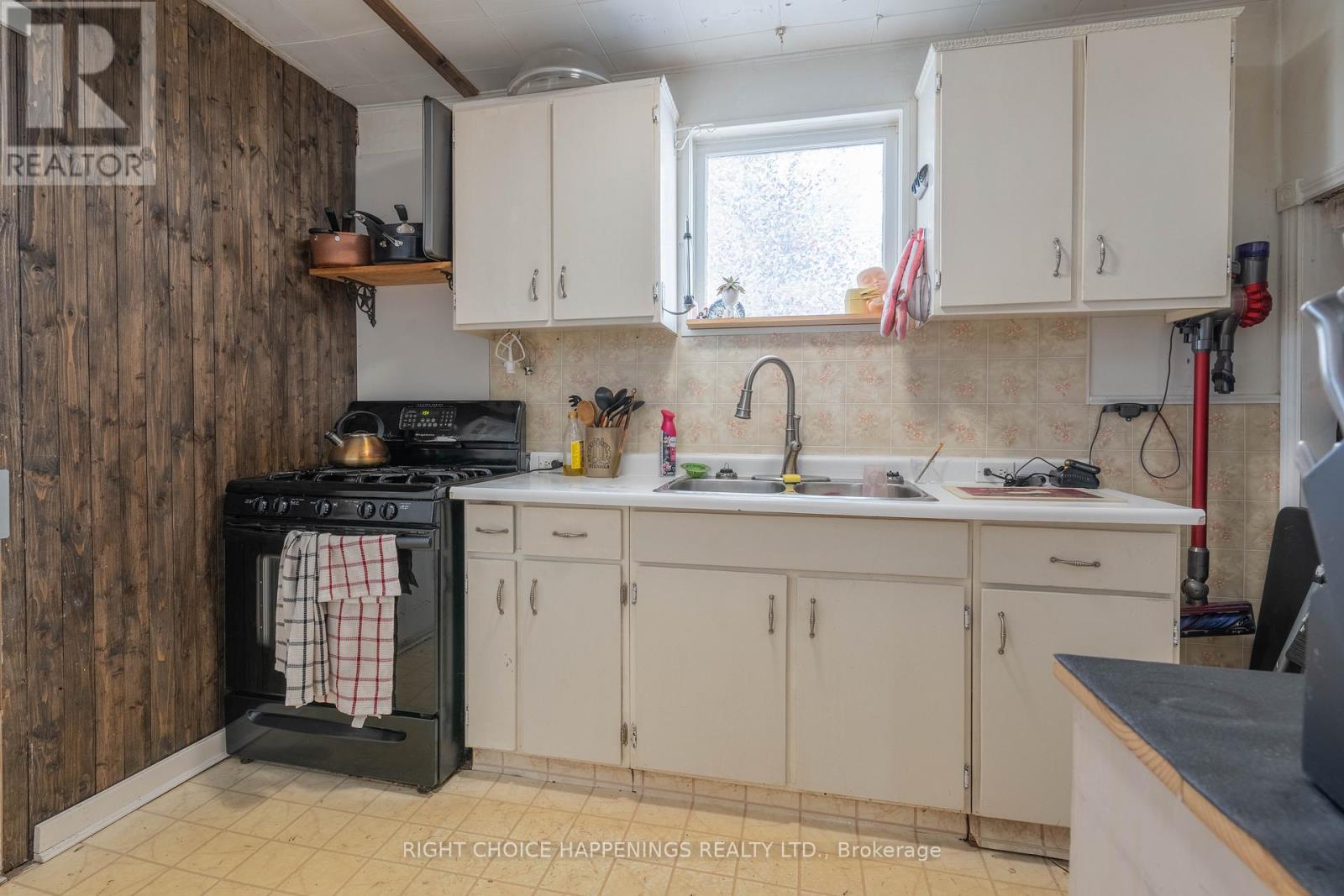 263 Wellington Street, Port Colborne, Ontario  L3K 2K4 - Photo 7 - X12752090