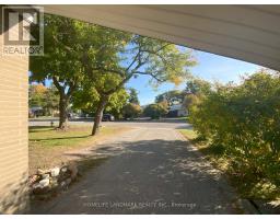 70 HOLFORD CRESCENT, Toronto, Ontario