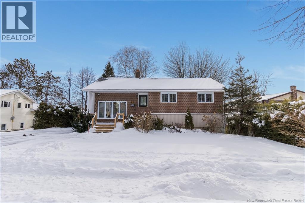 43 William Street, Fredericton, New Brunswick  E3A 4V7 - Photo 1 - NB132957