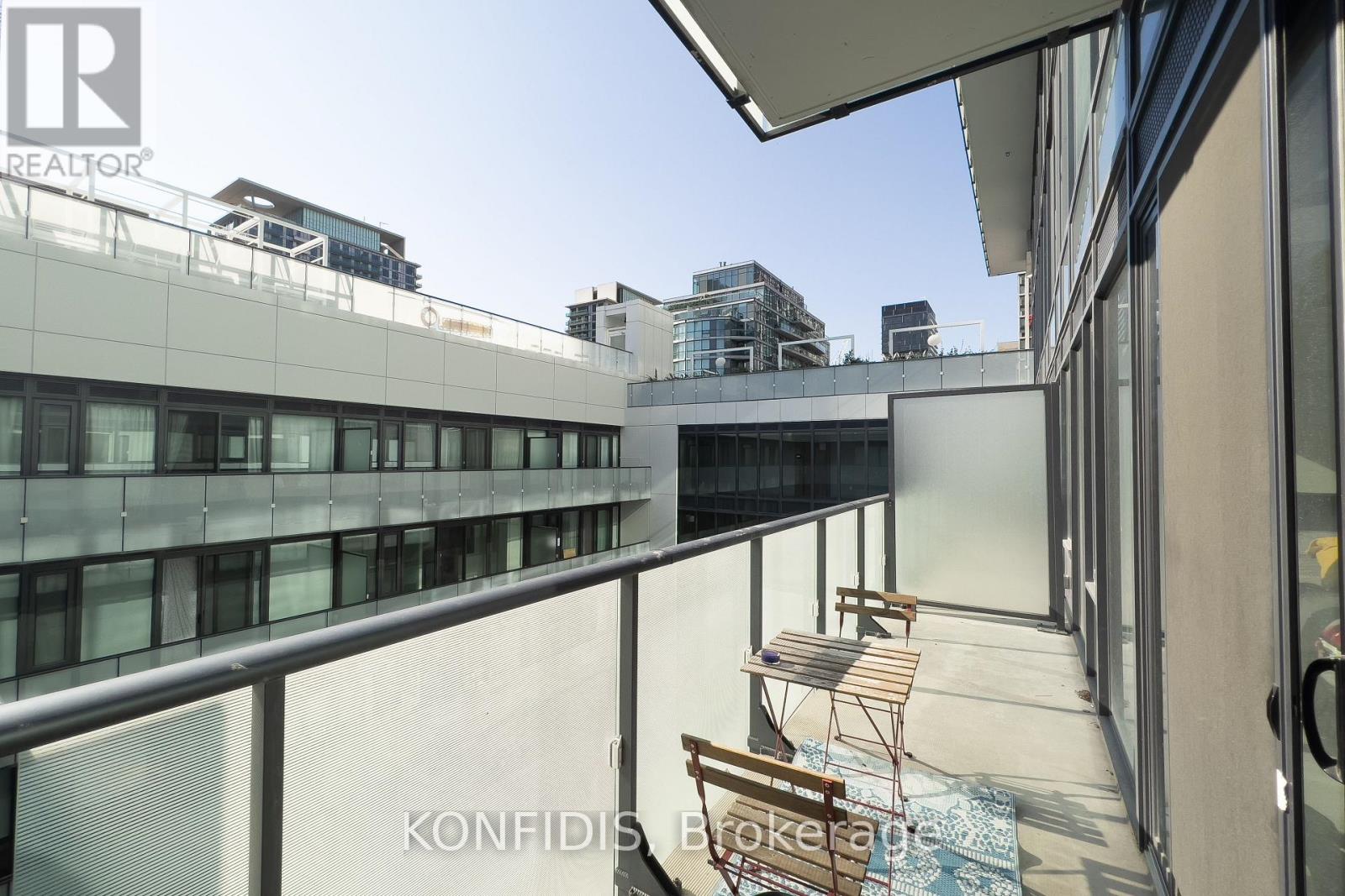 732 - 161 Roehampton Avenue, Toronto, Ontario  M4P 0C8 - Photo 5 - C12752094