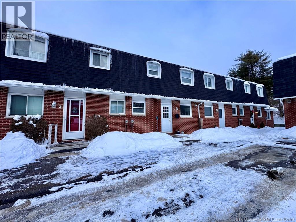 7 Parkdale Avenue, Rothesay, New Brunswick  E2E 3P2 - Photo 2 - NB132641