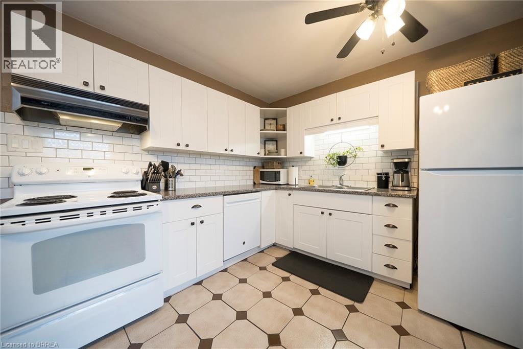 154 Park Avenue, Brantford, Ontario  N3S 5J4 - Photo 11 - 40797794