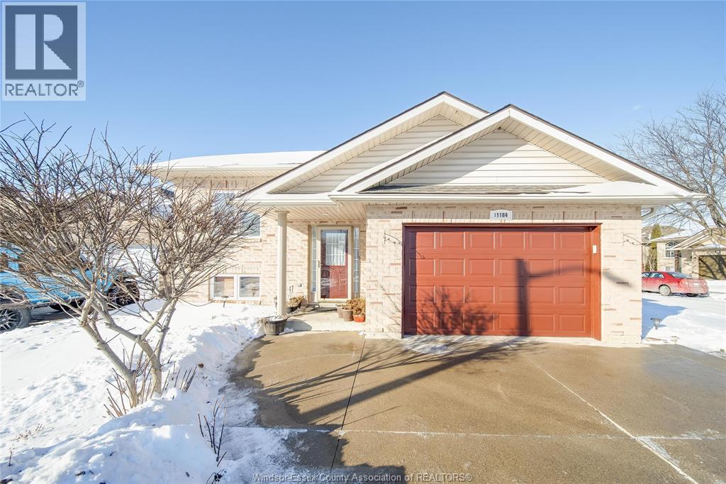 MLS# 26002206: 11184 SPRINGHOLLOW DRIVE, Windsor, Canada