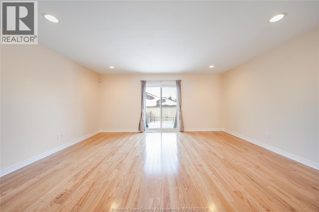 11184 Springhollow Drive, Windsor, Ontario  N9P 1N3 - Photo 7 - 26002206