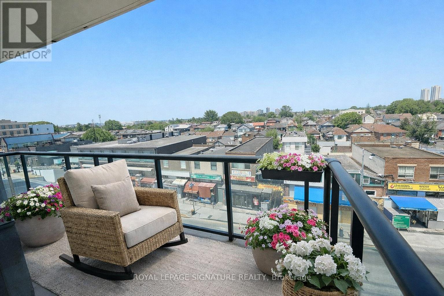 413 - 1603 Eglinton Avenue W, Toronto, Ontario  M6E 0A1 - Photo 8 - C12746366